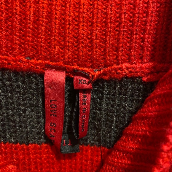 Striped sweater - Picture 2 of 2